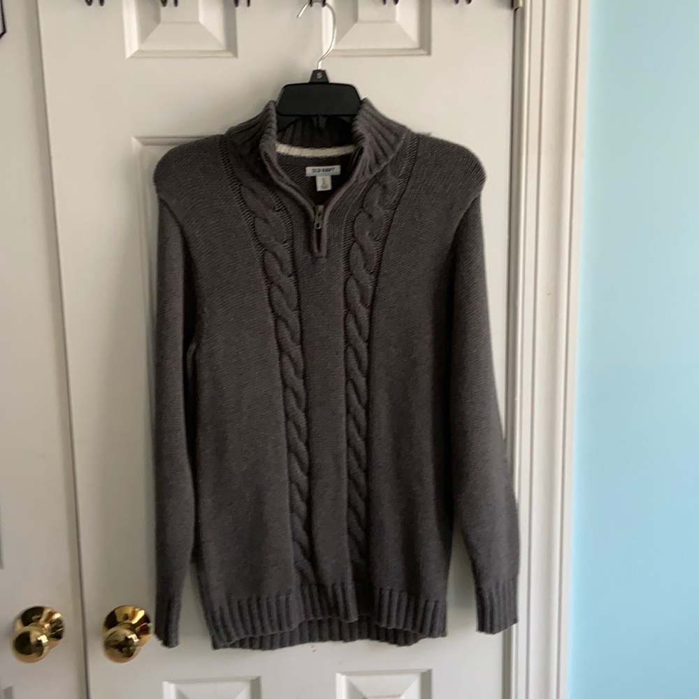 Grey sweater